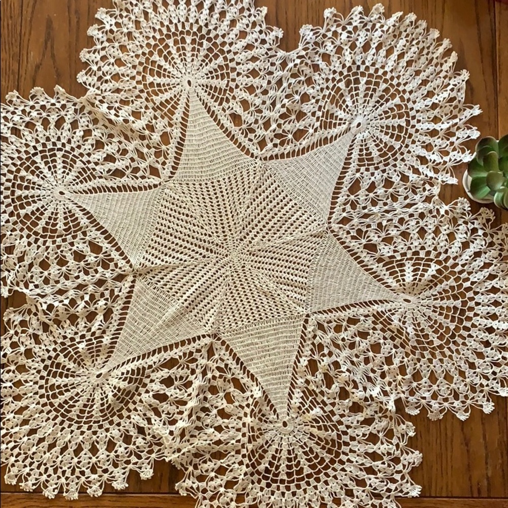 Handmade Vintage Doilie Table Cloth Table Cover